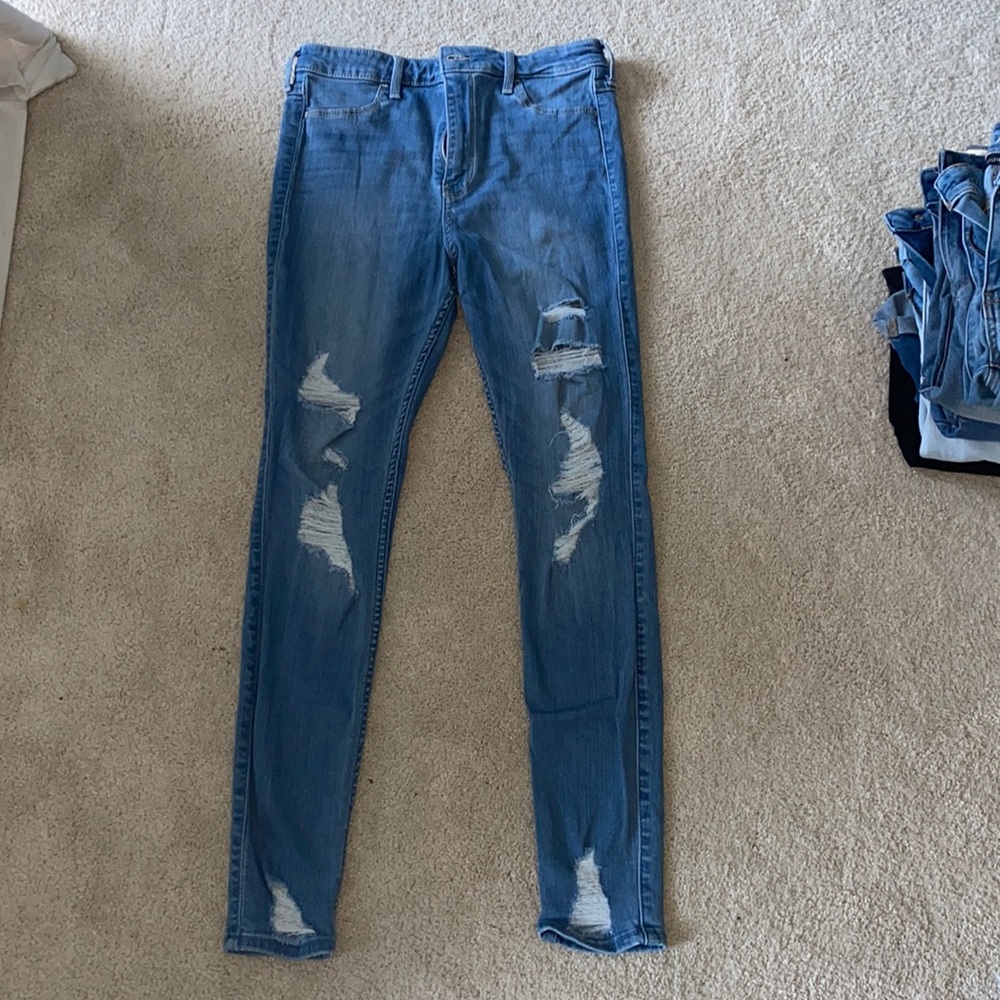Hollister jeans - Picture 1 of 2